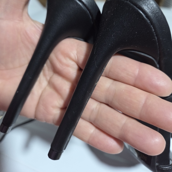 Lulus strappy high heels - Picture 7 of 9